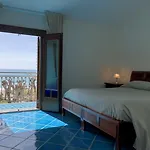 מלון Pisacane 4*