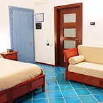 Pisacane 4* סאפרי