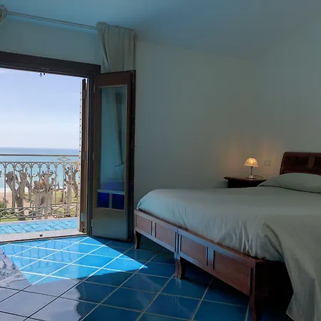 Hotel Pisacane 4*