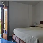 Pisacane 4* Sapri