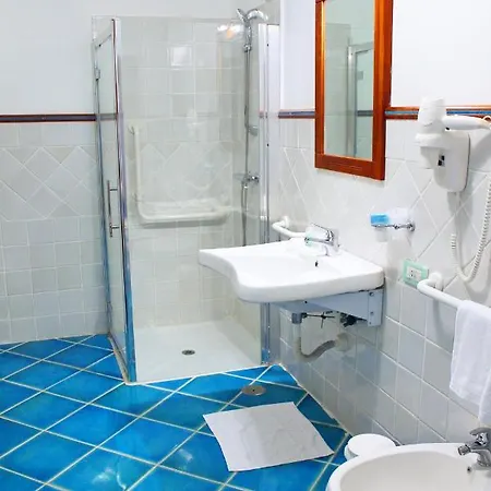 Hotel Pisacane 4*