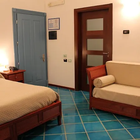 Pisacane 4* Sapri