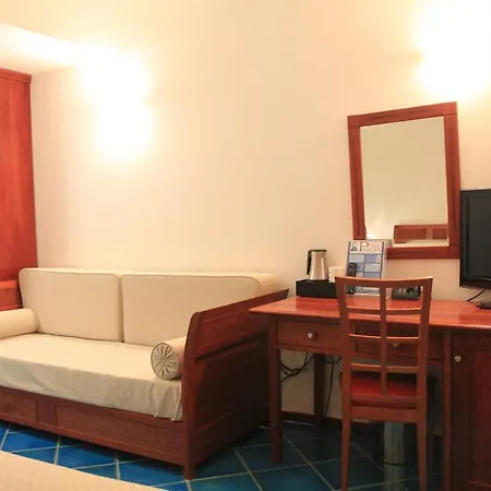 Hotel Pisacane 4*
