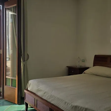 Otel Pisacane