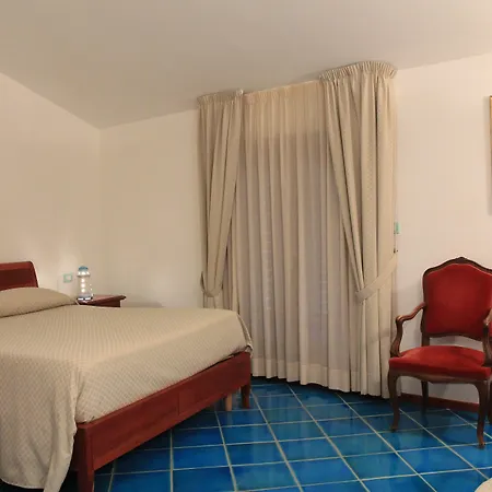 Pisacane Otel Sapri