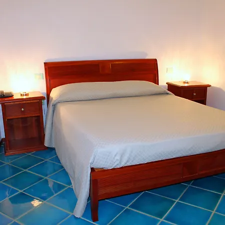 Pisacane 4* Sapri