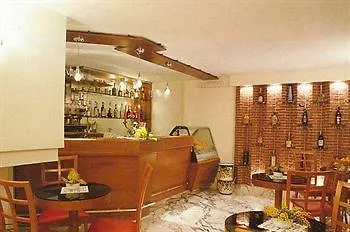 皮萨卡尼酒店 酒店 萨普里
