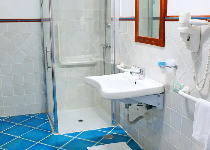 皮萨卡尼酒店 酒店